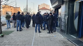 Започна спешното заседание на НКП на 