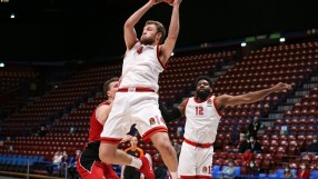 Първи дабъл-дабъл за Везенков в Евролигата при загуба на 