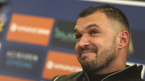 Божинов се пробва на пиано (ВИДЕО)