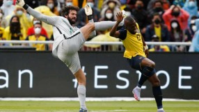 Еквадор и Бразилия изиграха луд мач с VAR, ритници и червени картони