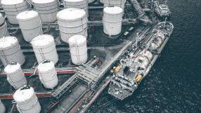 Взеха окончателно инвестиционно решение за газовия терминал в Александруполис