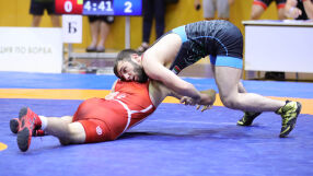 Руснак и украинец ще се борят за България