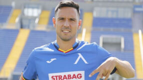 Араби позлатяват Георги Миланов, 