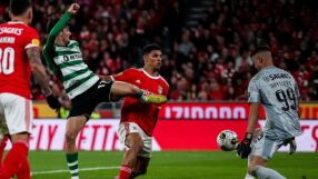 Голово шоу между 