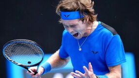 Украински фенове разгневиха руски тенисист в Мелбърн (ВИДЕО)