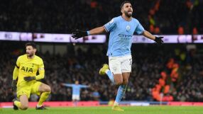 Шампионски обрат приближи 