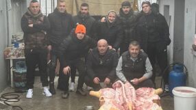 Играчи на ЦСКА, Лудогорец и Ботев Пд се събраха на... прасе