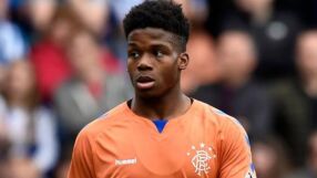 Бивш на Рейнджърс се блъсна в дърво, животът му е в опасност