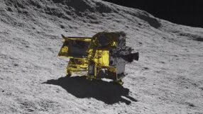 Какво ще видят астронавтите от мисията „Артемис 2“, докато пътуват около Луната?