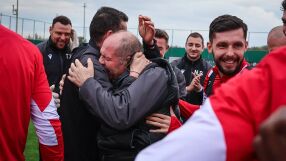 На 18! В ЦСКА ядат торта за човека-институция!