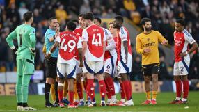 Заплашват семейството на известен съдия заради червен картон 