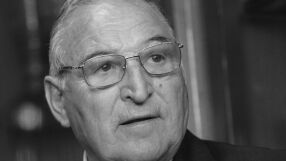 Почит към Димитър Пенев: Обществени личности и държавници се сбогуват с футболната легенда