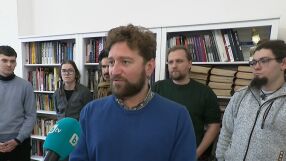 Протест в културата: Служители на Националната филмотека се барикадираха в сградата заради уволнението на директора