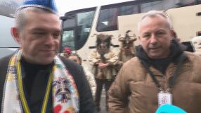 Фестивалът „Сурва“ гостува в София: Сурвакари гонят злото в Борисовата градина