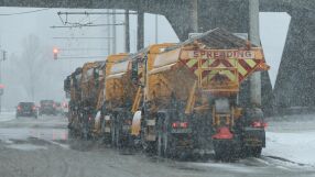 166 снегопочистващи машини са в готовност за работа в София 
