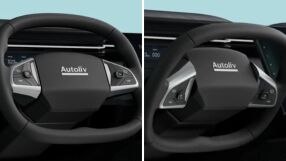 Това е първата кола със сгъваем волан (ВИДЕО)