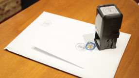 Валидираха първата пощенска марка за 2026 г., посветена на еврозоната