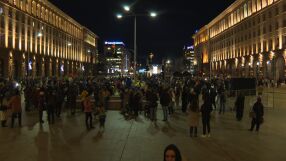 НА ЖИВО: Протест пред парламента с искане за 100% машинен вот и честни избори 