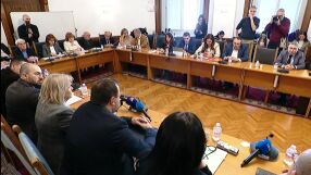 Извънредно заседание на правната комисия: Отхвърлиха 100% машинен вот на изборите