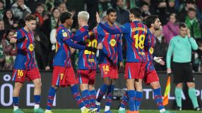Барселона се измъчи, но не се изложи като Реал