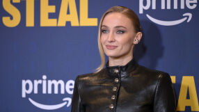 Новата Лара Крофт: Вижте Софи Търнър в главната роля (СНИМКИ)