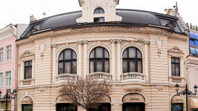 Продават емблематична сграда в сърцето на Пловдив