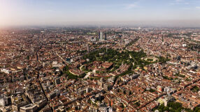 Градът, където всеки 12-ти жител е милионер