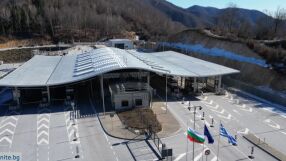 След 30 г. чакане: Разделени семейства се събират от двете страни на границата ни с Гърция 