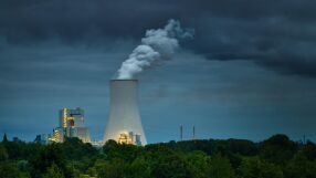 След катастрофата във Фукушима: Най-голямата атомна електроцентрала в света подновява дейност