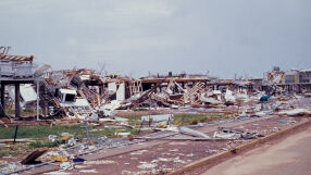 Циклонът „Хари“ връхлетя Италия: Нанесе щети за 740 млн. евро в Сицилия