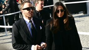 Звездите изпращат Валентино Гаравани: ето как бяха облечени на погребението (ГАЛЕРИЯ)