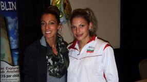 "Колкото и кал да хвърляте, някои са родени да сияят"