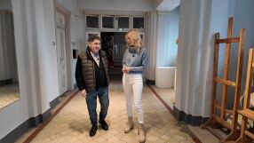 Да излекуваш страховете си с четка: Греди Асса, който получи званието "Доктор Хонорис какуза" 