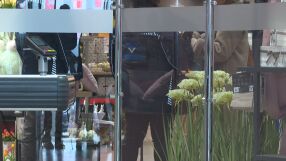 Акция в голям мебелен магазин в София заради сигнал за двойно увеличение на цената на гардероб