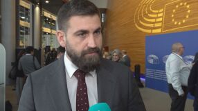 Андрей Новаков за правилата на авиокомпаниите: Никой няма право да ти иска пари, за да седнеш до детето ти