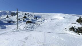 Тежък инцидент на писта в Рила: Сноубордистка е с черепно-мозъчна травма