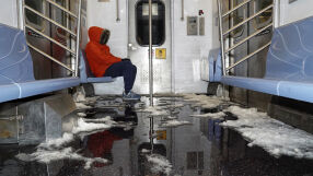 Американци умират от хипотермия: Бурята продължава да отнеме животи (СНИМКИ)