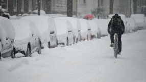 Ранени и заседнали в снега: Стотици катастрофи в Германия заради поледиците