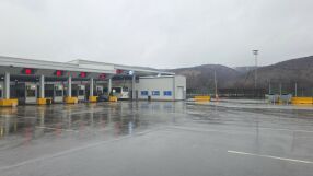 Вече денонощие превозвачи от Сърбия и Северна Македония блокират граничните си пунктове с България