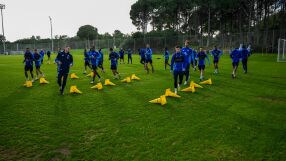 Защо в Левски все още не мислят за Суперкупата? (ВИДЕО)