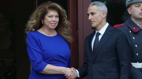 Илияна Йотова вика Андрей Гюров на "Дондуков 2" в сряда