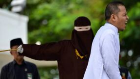 Мъж и жена получиха по 140 удара с бич заради извънбрачни сексуални отношения 