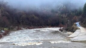 Кметът на Ардино обяви частично бедствено положение заради заливане на мост