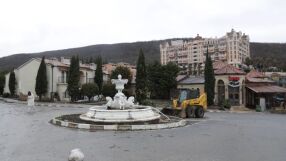 След наводненията в "Елените": Селището все още няма ток и вода 