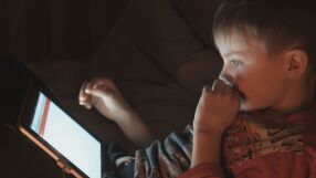 Австрия планира забрана на социалните мрежи за деца под 14 години