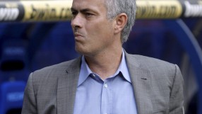 Жозе Моуриньо подписал  с Манчестър Юнайтед още през февруари?