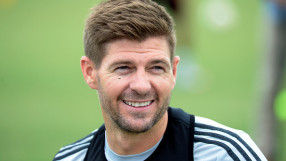 Потвърдено: Стивън Джерард дебютира по RING.BG