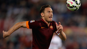 Франческо Тоти приличал на Месут Йозил като малък (СНИМКА)