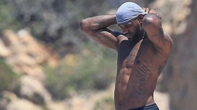 Леброн Джеймс, Крис Пол и Дуейн Уейд лудеят в Ибиза 