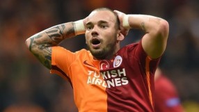 Уесли Снайдер изгоря с 2 млн. евро заради жълти картони 